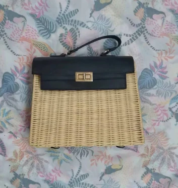 বর্গাকার বেতের মহিলা মহিলা ব্যাগ