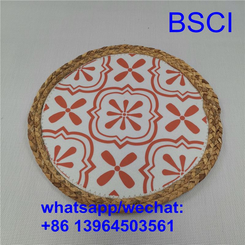 প্রিন্টিং সঙ্গে প্লেসমেট অনুভূত