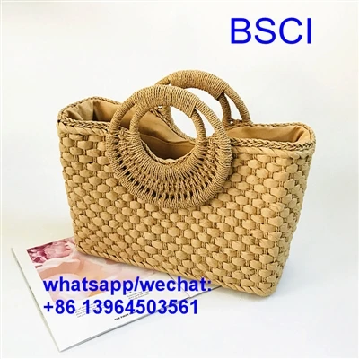 শরৎ এবং শীত মৌসুমে ব্যাগ সংগ্রহ করুন