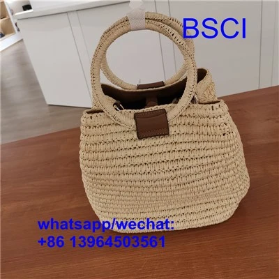 গ্রীষ্মের জন্য কেনাকাটা স্ট্র ব্যাগ