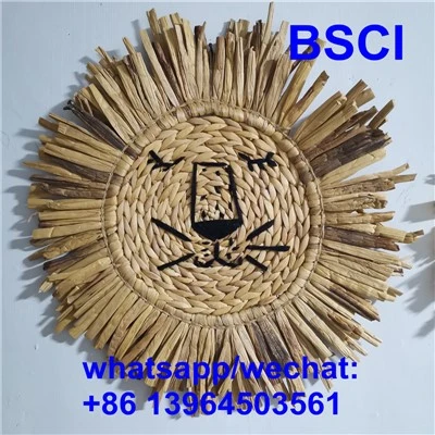 খড় ঝুলন্ত কারুকাজ
