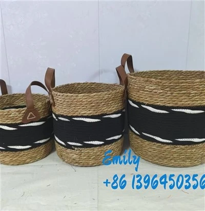 আলমারিতে বোনা স্টোরেজ ঝুড়ি